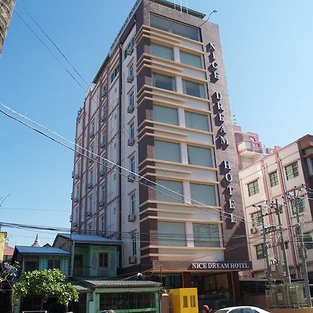 Nice Dream Hotel Мандалей Екстериор снимка
