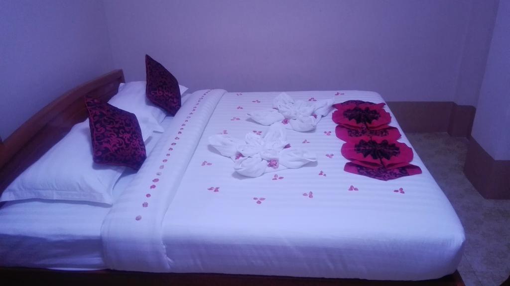 Nice Dream Hotel Мандалей Екстериор снимка